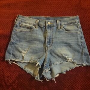 Levi's Womens Shorts. Size 29. Excellent Condition.
